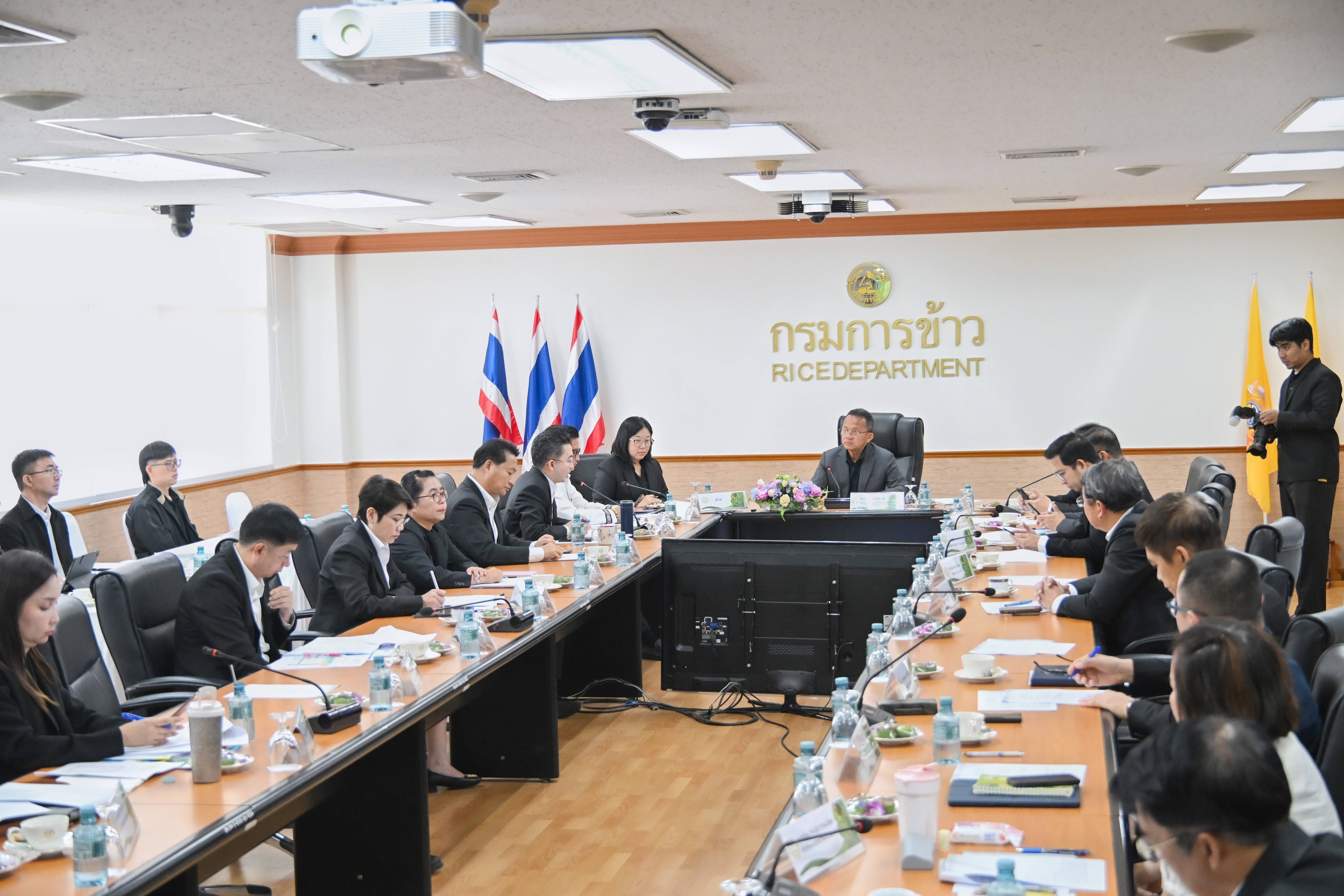 title - ส.ป.ก. ร่วมการประชุมคณะกรรมการขับเคลื่อนนโยบายสำคัญของรัฐมนตรีว่าการกระทรวงเกษตรและสหกรณ์ ครั้งที่ 12/2569